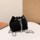 Bolsa de Strass/ Brilho com alça de Corrente Transversal MARISA